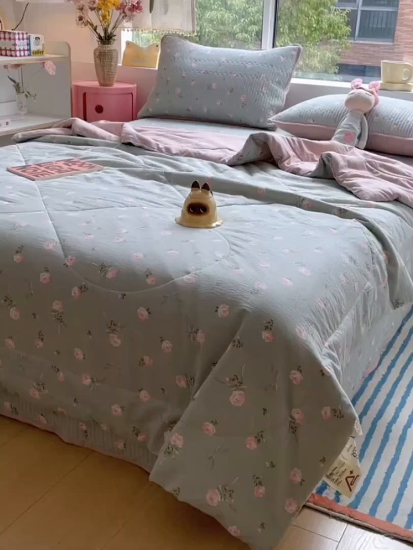 91家纺网 家纺一手货源 找家纺 小叮当家纺仓储工厂店 （提供买家秀 爆款花型 不断货）2025新款云感双层纱床盖夏被四件套 花满春