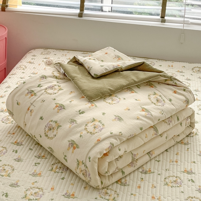 91家纺网 家纺一手货源 找家纺 小叮当家纺仓储工厂店 （提供买家秀 爆款花型 不断货）2025新款云感双层纱床盖夏被四件套 庄园兔