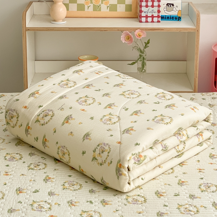 91家纺网 家纺一手货源 找家纺 小叮当家纺仓储工厂店 （提供买家秀 爆款花型 不断货）2025新款云感双层纱床盖夏被四件套 庄园兔