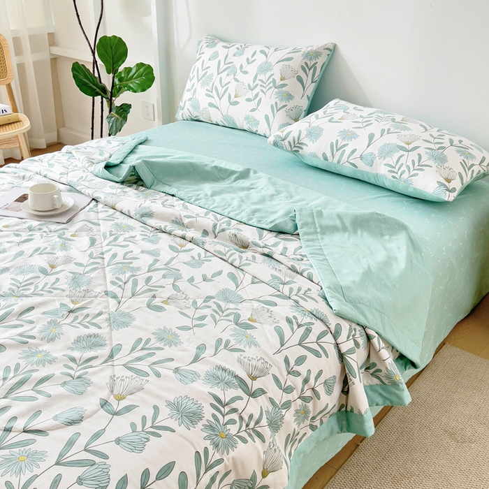 91家纺网 家纺一手货源 找家纺 小叮当家纺仓储工厂店 （提供买家秀 爆款花型 不断货）2025新款全棉A类印花纯棉花夏被可机洗空调被 风铃蓝