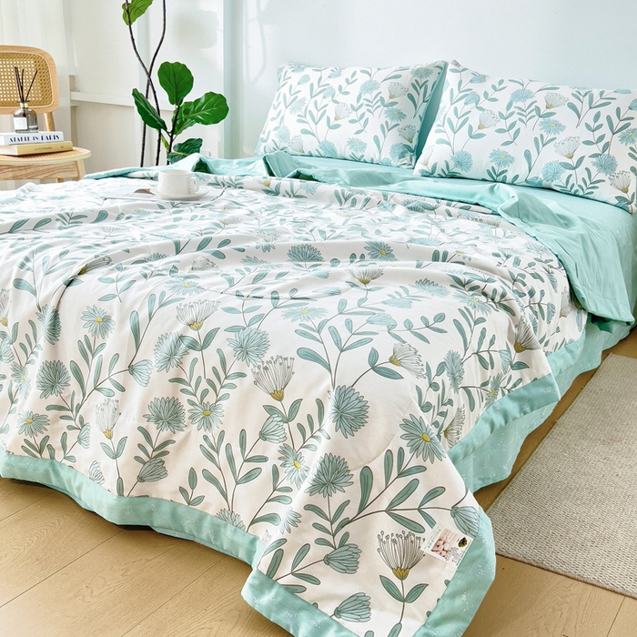 91家纺网 家纺一手货源 找家纺 小叮当家纺仓储工厂店 （提供买家秀 爆款花型 不断货）2025新款全棉A类印花纯棉花夏被可机洗空调被 风铃蓝