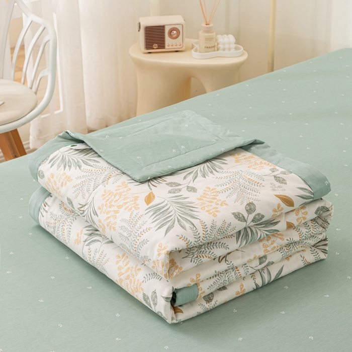 91家纺网 家纺一手货源 找家纺 小叮当家纺仓储工厂店 （提供买家秀 爆款花型 不断货）2025新款全棉A类印花纯棉花夏被可机洗空调被 花影轻颜-绿