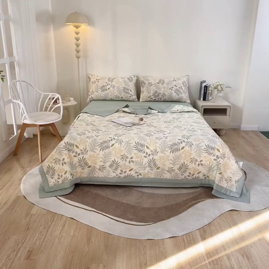 91家纺网 家纺一手货源 找家纺 小叮当家纺仓储工厂店 （提供买家秀 爆款花型 不断货）2025新款全棉A类印花纯棉花夏被可机洗空调被 花影轻颜-绿