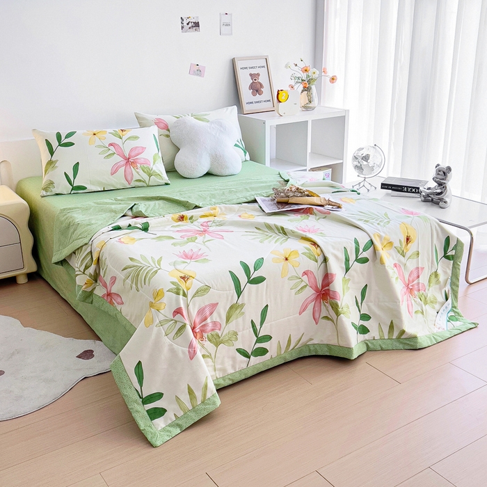 91家纺网 家纺一手货源 找家纺 小叮当家纺仓储工厂店 （提供买家秀 爆款花型 不断货）2025新款全棉A类印花纯棉花夏被可机洗空调被 花之恋-米