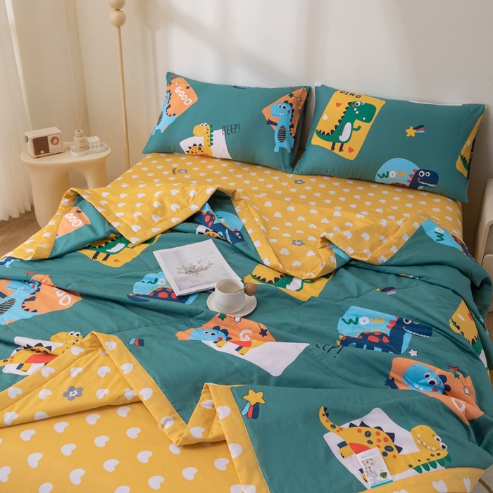 91家纺网 家纺一手货源 找家纺 小叮当家纺仓储工厂店 （提供买家秀 爆款花型 不断货）2025新款全棉A类印花纯棉花夏被可机洗空调被 恐龙家族-绿