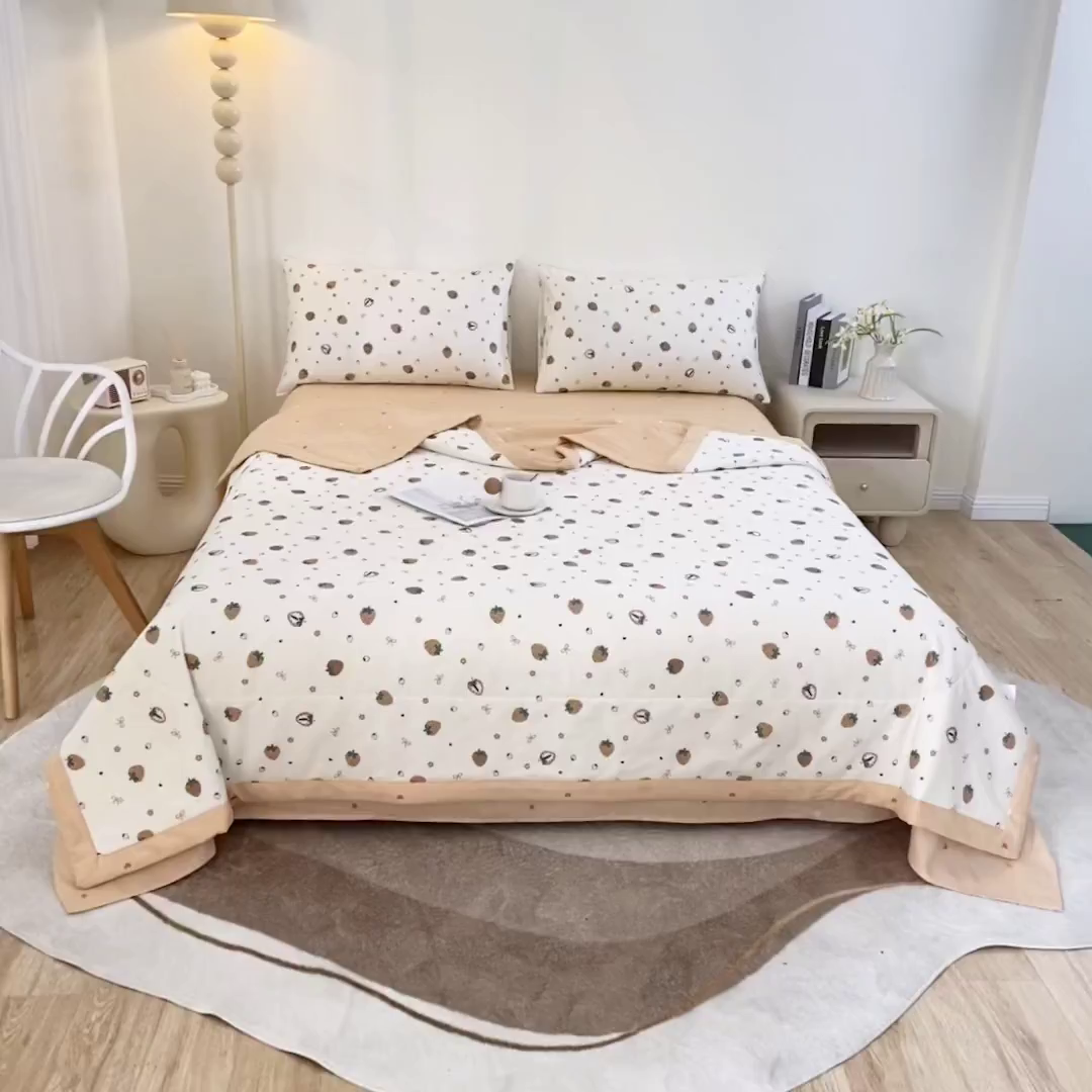 91家纺网 家纺一手货源 找家纺 小叮当家纺仓储工厂店 （提供买家秀 爆款花型 不断货）2025新款全棉A类印花纯棉花夏被可机洗空调被 浪漫甜心