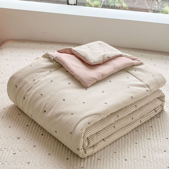 小叮当家纺仓储工厂店 （提供买家秀 爆款花型 不断货）2025新款云感双层纱床盖 爱你