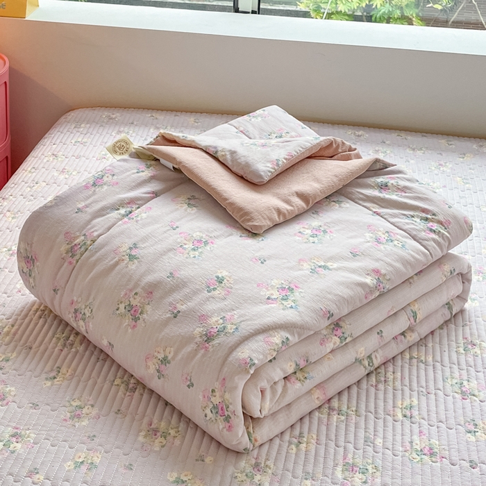 小叮当家纺仓储工厂店 （提供买家秀 爆款花型 不断货）2025新款云感双层纱床盖 春芽
