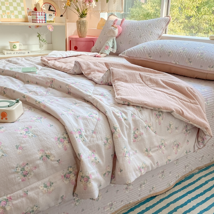 91家纺网 家纺一手货源 找家纺 小叮当家纺仓储工厂店 （提供买家秀 爆款花型 不断货）2025新款云感双层纱床盖 春芽