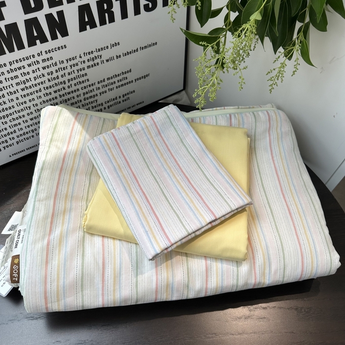 91家纺网 家纺一手货源 找家纺 麦伦家居 2025春夏新款冰纱夏被夏凉被空调被系列二 彩虹条