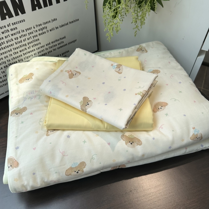 91家纺网 家纺一手货源 找家纺 麦伦家居 2025春夏新款冰纱夏被夏凉被空调被系列二 帽子小熊