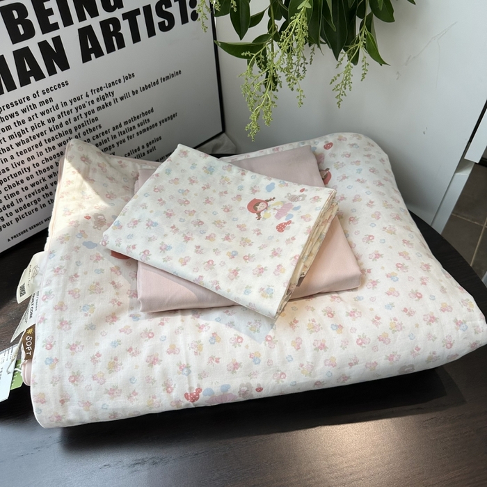 91家纺网 家纺一手货源 找家纺 麦伦家居 2025春夏新款冰纱夏被夏凉被空调被系列二 小红帽