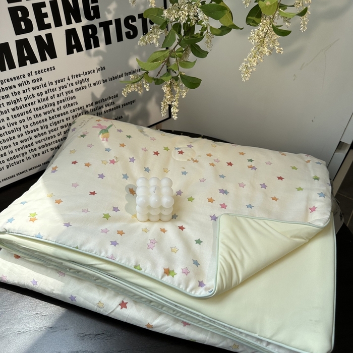 91家纺网 家纺一手货源 找家纺 麦伦家居 2025春夏新款冰纱夏被夏凉被空调被系列二 小星星