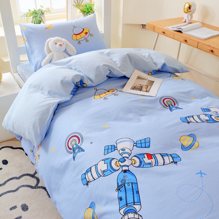 91家纺网 家纺一手货源 找家纺 金鑫汇家纺 2025新款印花花型-学生上下铺三件套 宇宙奥秘