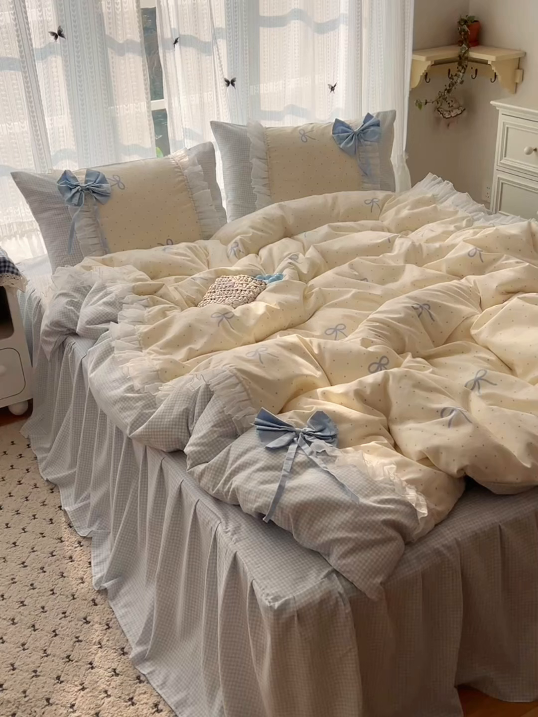 91家纺网 家纺一手货源 找家纺 瑞莱 2025新款水洗棉拼接工艺花边款四件套-波点蝴蝶结 波点蝴蝶结-蓝