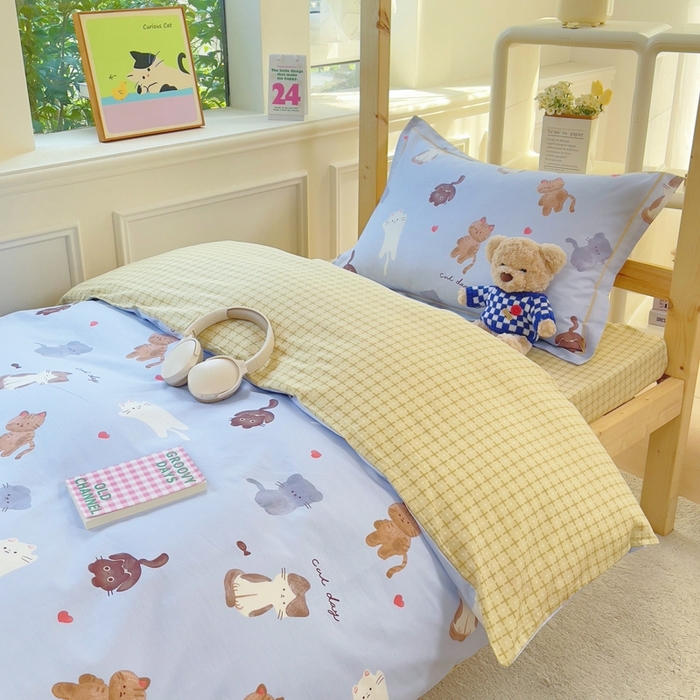 91家纺网 家纺一手货源 找家纺 铭博家纺 新款100%全棉印花学生季宿舍上下铺三件套 喵星庆典