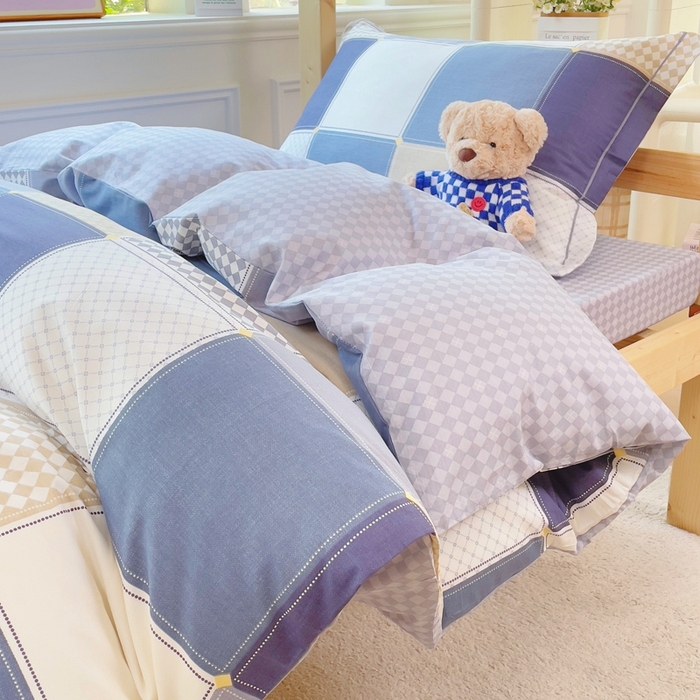 91家纺网 家纺一手货源 找家纺 铭博家纺 新款100%全棉印花学生季宿舍上下铺三件套 蓝色垦丁