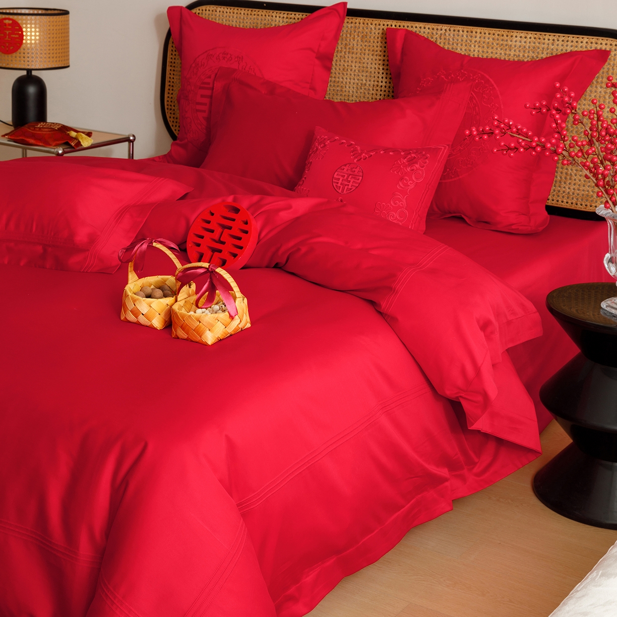 91家纺网 家纺一手货源 找家纺 用心 2025新款长绒棉刺绣新中式婚庆多件套系列 云锦东方