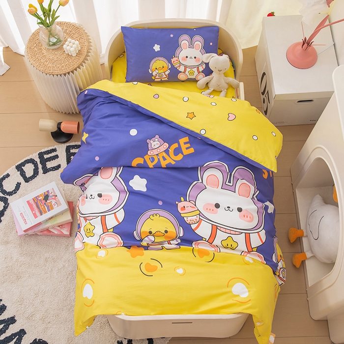 91家纺网 家纺一手货源 找家纺 嗨皮宝贝 2025新款全棉纯棉13372幼儿园三件套多件套 航空兔