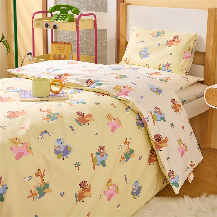 91家纺网 家纺一手货源 找家纺 嗨皮宝贝 2025新款全棉纯棉13372幼儿园三件套多件套 遨游世界-黄