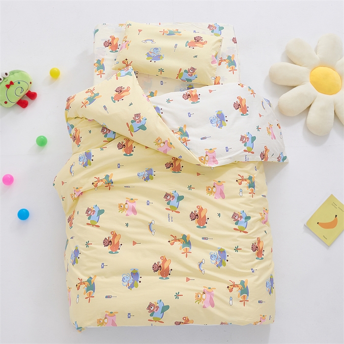 91家纺网 家纺一手货源 找家纺 嗨皮宝贝 2025新款全棉纯棉13372幼儿园三件套多件套 遨游世界-黄