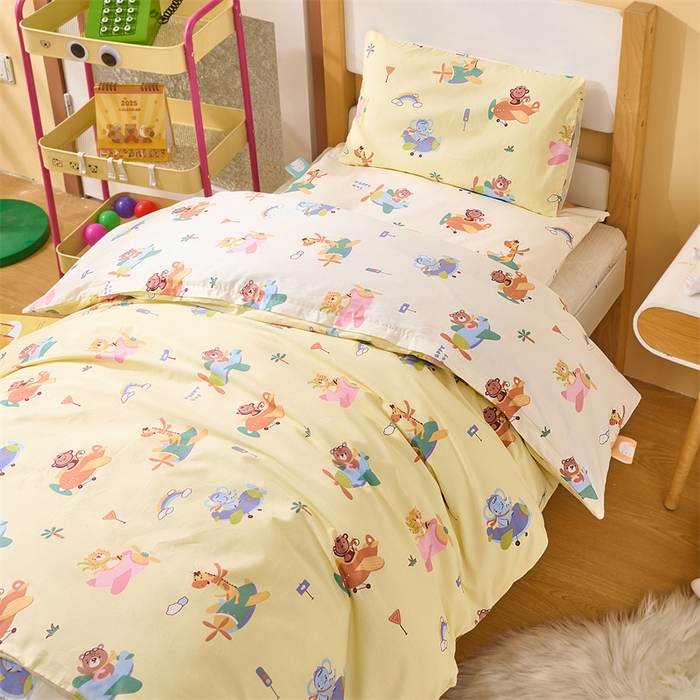 91家纺网 家纺一手货源 找家纺 嗨皮宝贝 2025新款全棉纯棉13372幼儿园三件套多件套 遨游世界-黄