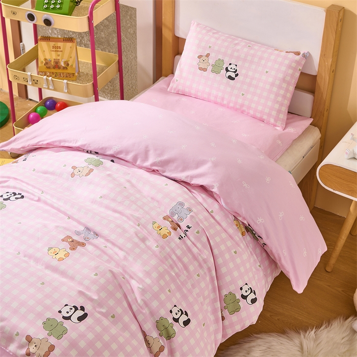 91家纺网 家纺一手货源 找家纺 嗨皮宝贝 2025新款全棉纯棉13372幼儿园三件套多件套 福宝乐园-粉