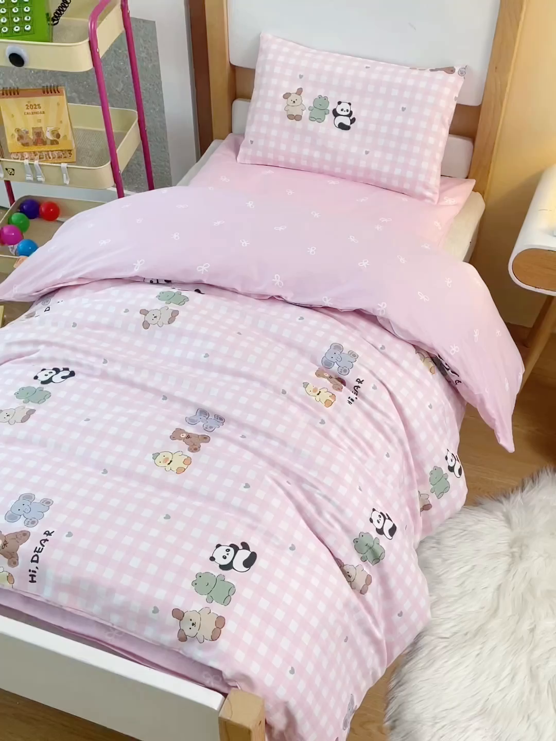 91家纺网 家纺一手货源 找家纺 嗨皮宝贝 2025新款全棉纯棉13372幼儿园三件套多件套 福宝乐园-粉