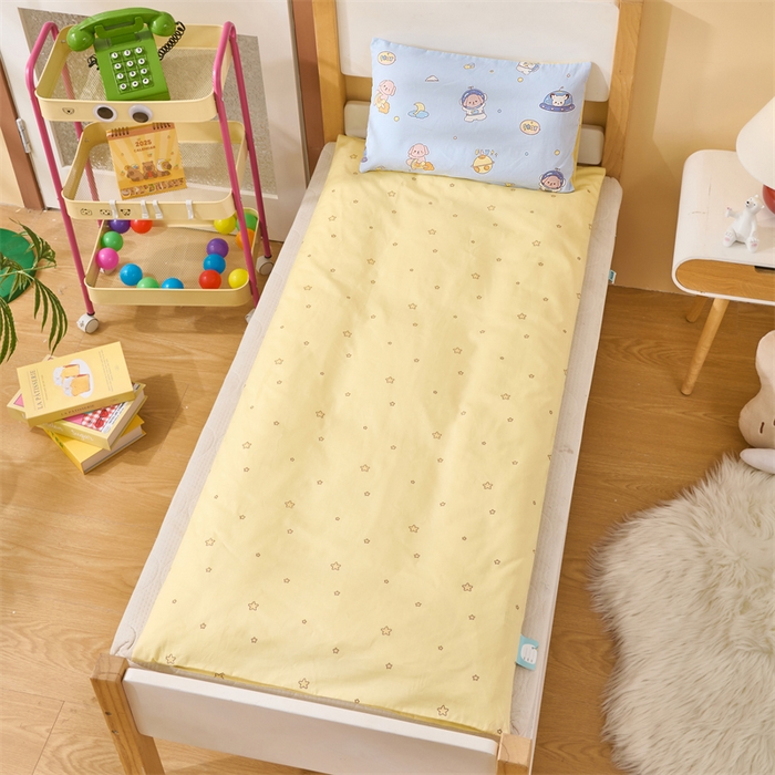 91家纺网 家纺一手货源 找家纺 嗨皮宝贝 2025新款全棉纯棉13372幼儿园三件套多件套 太空记-蓝