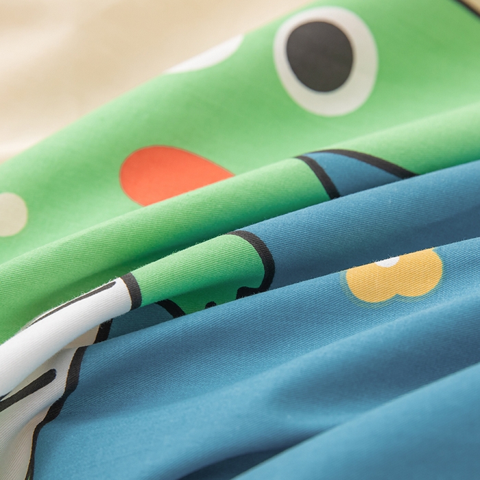 91家纺网 家纺一手货源 找家纺 嗨皮宝贝 2025新款全棉纯棉13372幼儿园三件套多件套 爱运动的小恐龙