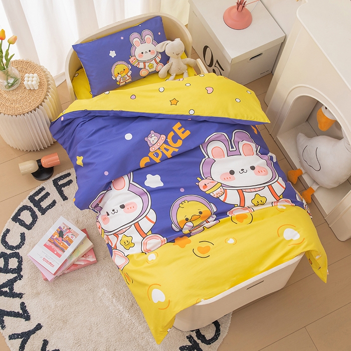 91家纺网 家纺一手货源 找家纺 嗨皮宝贝 2025新款全棉纯棉13372幼儿园三件套多件套 航空兔