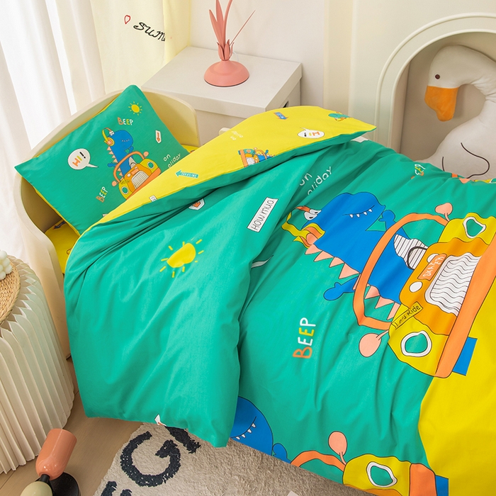 91家纺网 家纺一手货源 找家纺 嗨皮宝贝 2025新款全棉纯棉13372幼儿园三件套多件套 假日旅行