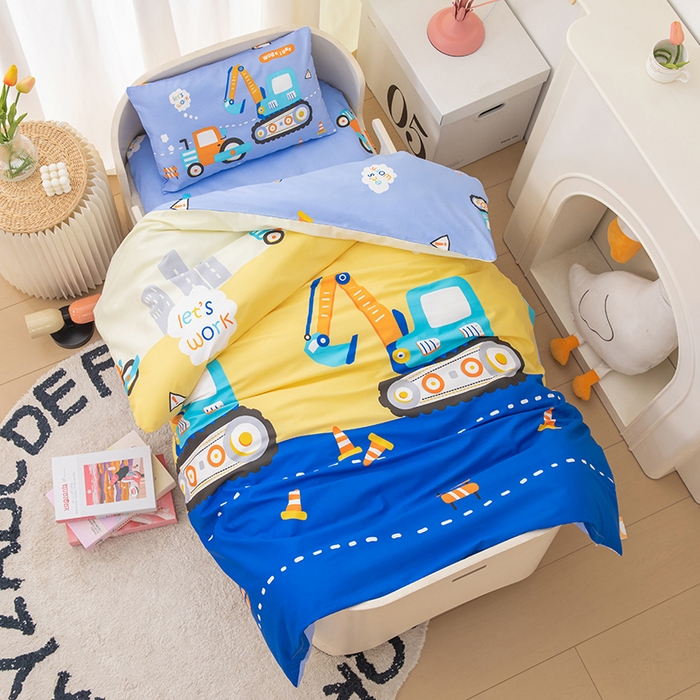 91家纺网 家纺一手货源 找家纺 嗨皮宝贝 2025新款全棉纯棉13372幼儿园三件套多件套 快乐工程车