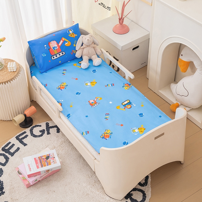 91家纺网 家纺一手货源 找家纺 嗨皮宝贝 2025新款全棉纯棉13372幼儿园三件套多件套 快乐工作龙