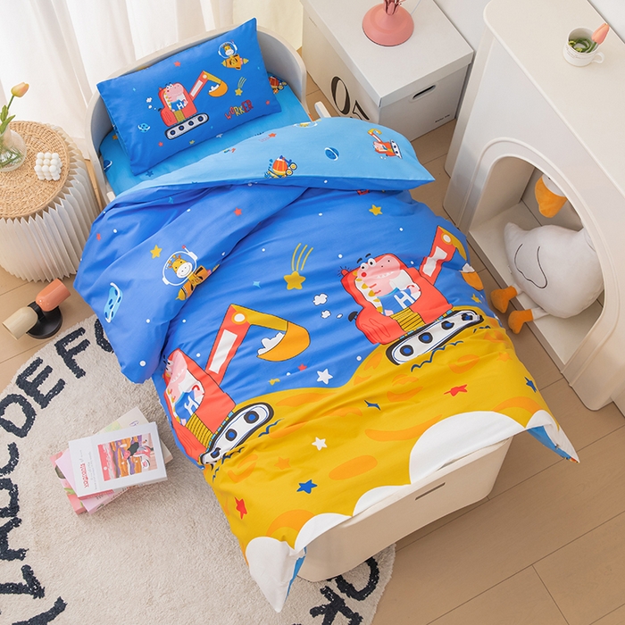 91家纺网 家纺一手货源 找家纺 嗨皮宝贝 2025新款全棉纯棉13372幼儿园三件套多件套 快乐工作龙