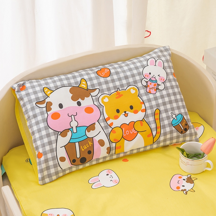 91家纺网 家纺一手货源 找家纺 嗨皮宝贝 2025新款全棉纯棉13372幼儿园三件套多件套 快乐小动物-蓝