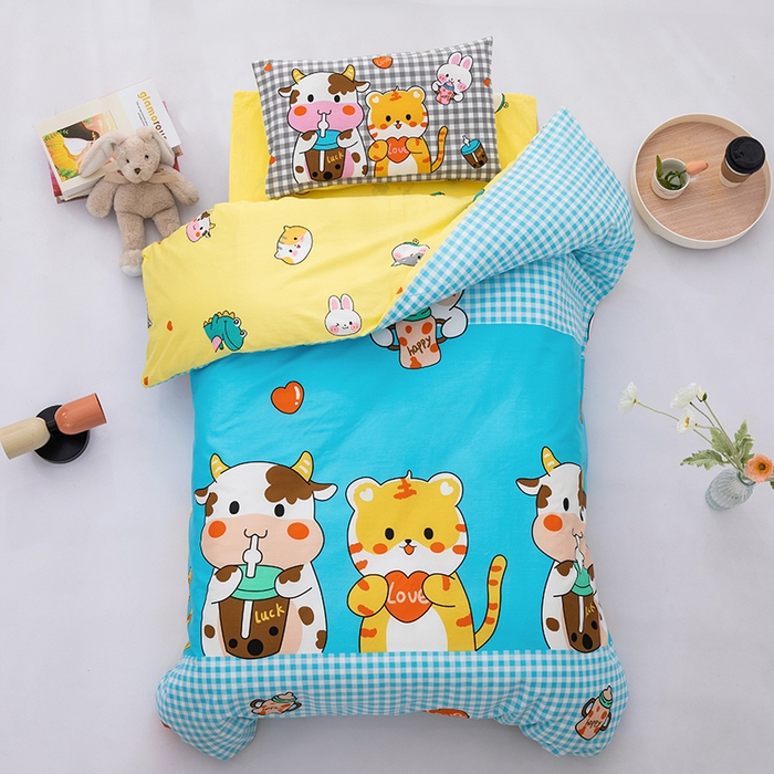 91家纺网 家纺一手货源 找家纺 嗨皮宝贝 2025新款全棉纯棉13372幼儿园三件套多件套 快乐小动物-蓝