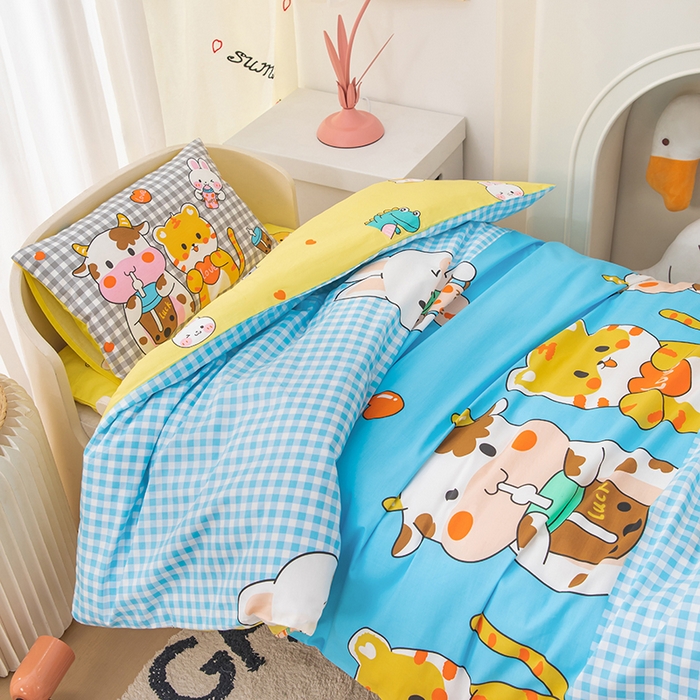 91家纺网 家纺一手货源 找家纺 嗨皮宝贝 2025新款全棉纯棉13372幼儿园三件套多件套 快乐小动物-蓝