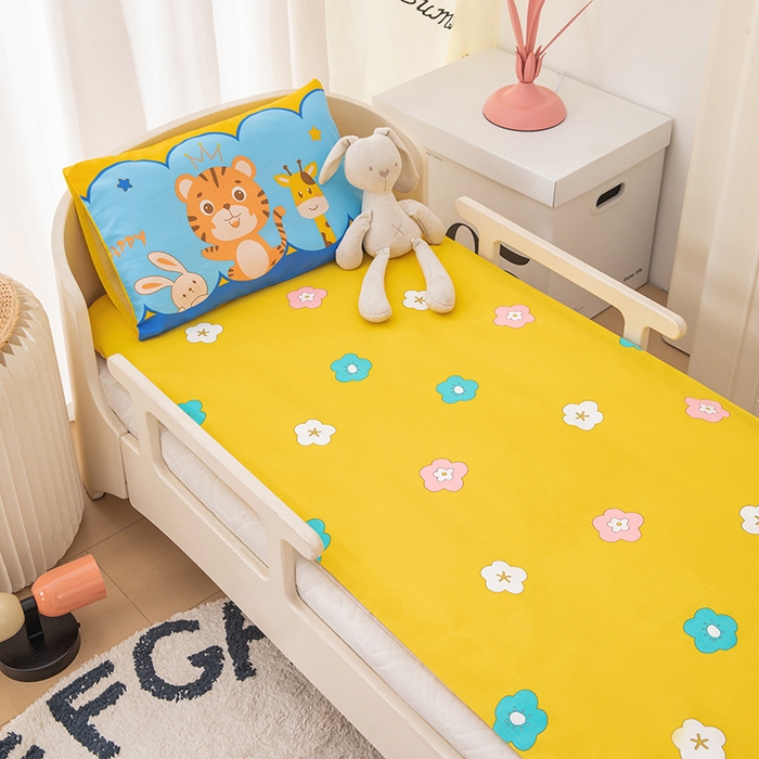 91家纺网 家纺一手货源 找家纺 嗨皮宝贝 2025新款全棉纯棉13372幼儿园三件套多件套 快乐星喵