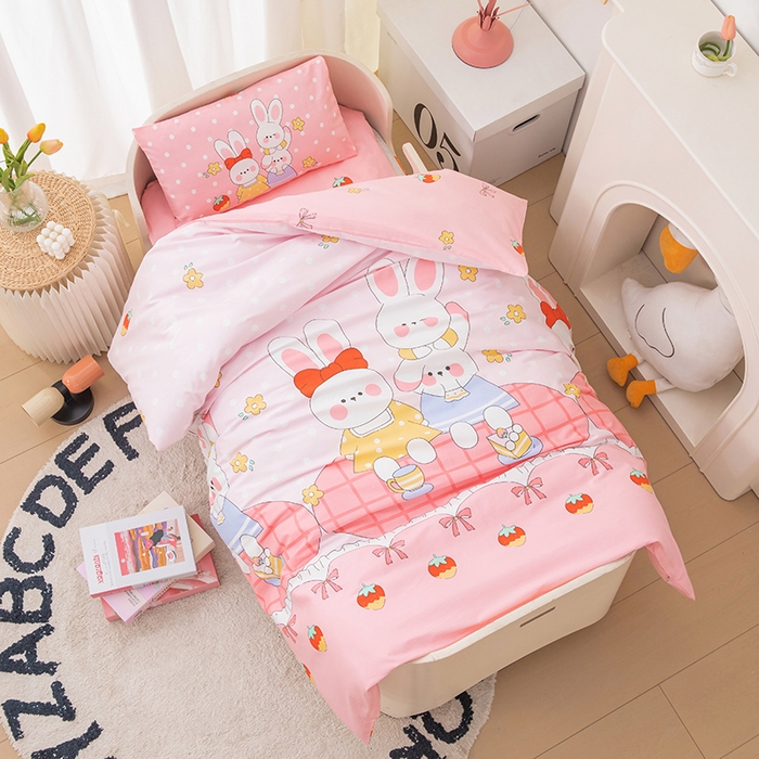 91家纺网 家纺一手货源 找家纺 嗨皮宝贝 2025新款全棉纯棉13372幼儿园三件套多件套 兔宝宝