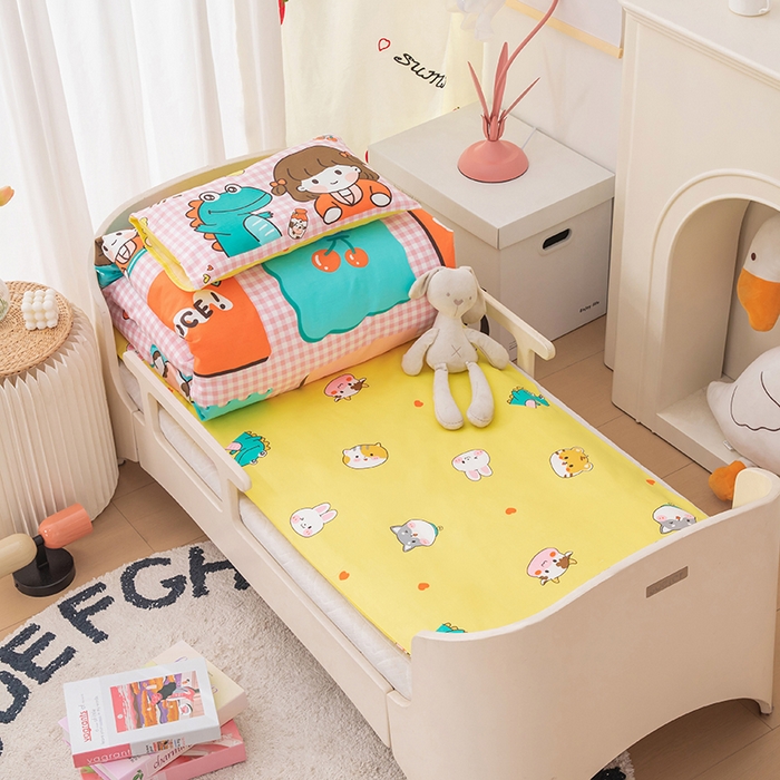 91家纺网 家纺一手货源 找家纺 嗨皮宝贝 2025新款全棉纯棉13372幼儿园三件套多件套 玩乐童年-粉