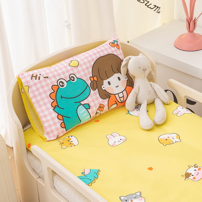 91家纺网 家纺一手货源 找家纺 嗨皮宝贝 2025新款全棉纯棉13372幼儿园三件套多件套 玩乐童年-蓝