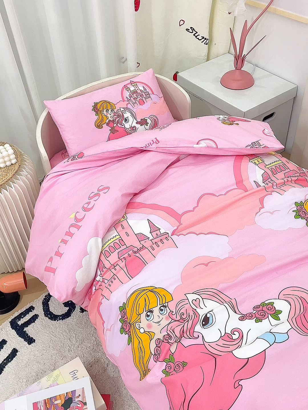 91家纺网 家纺一手货源 找家纺 嗨皮宝贝 2025新款全棉纯棉13372幼儿园三件套多件套 小公主安琪