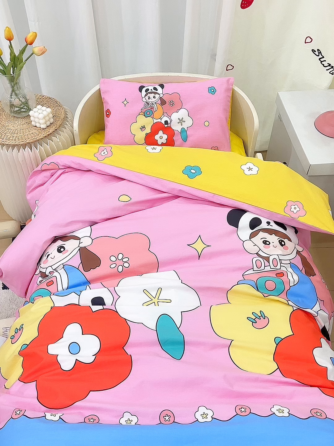 91家纺网 家纺一手货源 找家纺 嗨皮宝贝 2025新款全棉纯棉13372幼儿园三件套多件套 熊猫小希-粉