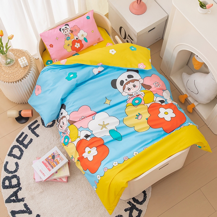 91家纺网 家纺一手货源 找家纺 嗨皮宝贝 2025新款全棉纯棉13372幼儿园三件套多件套 熊猫小希-蓝