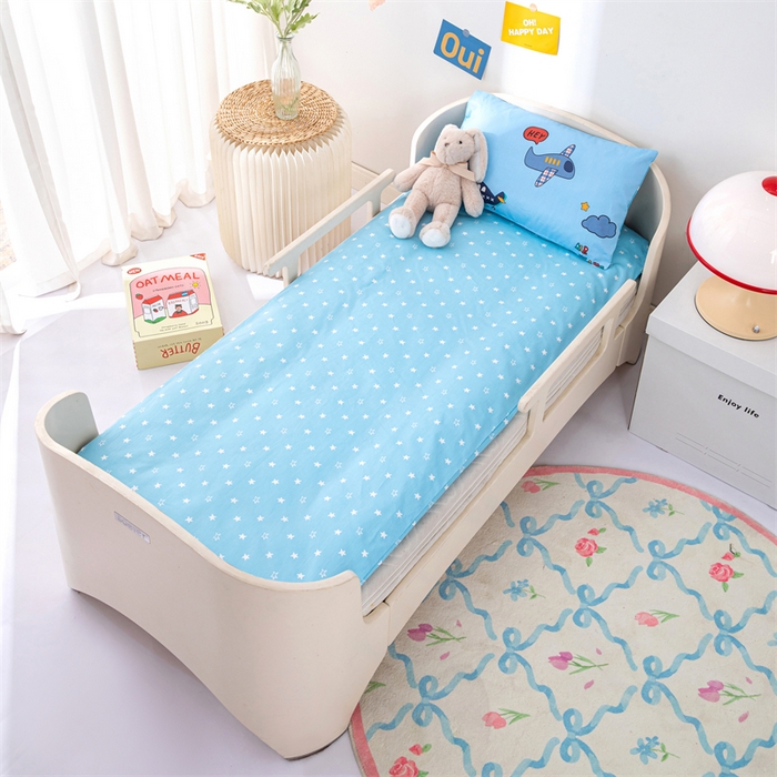 91家纺网 家纺一手货源 找家纺 嗨皮宝贝 2025新款全棉纯棉13372幼儿园三件套多件套 机长小熊-蓝