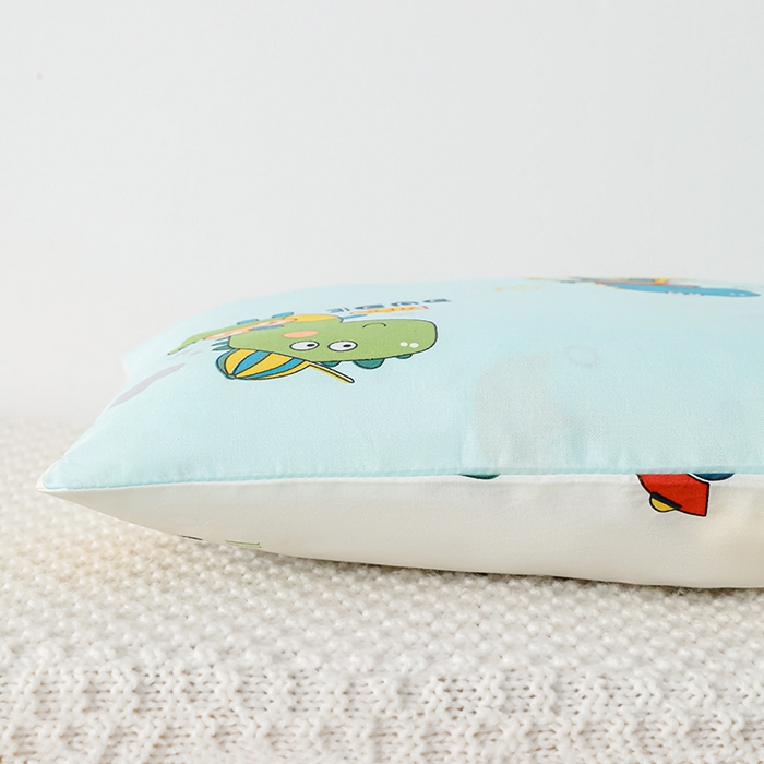 91家纺网 家纺一手货源 找家纺 嗨皮宝贝 2025新款全棉纯棉13372幼儿园三件套多件套 七彩恐龙