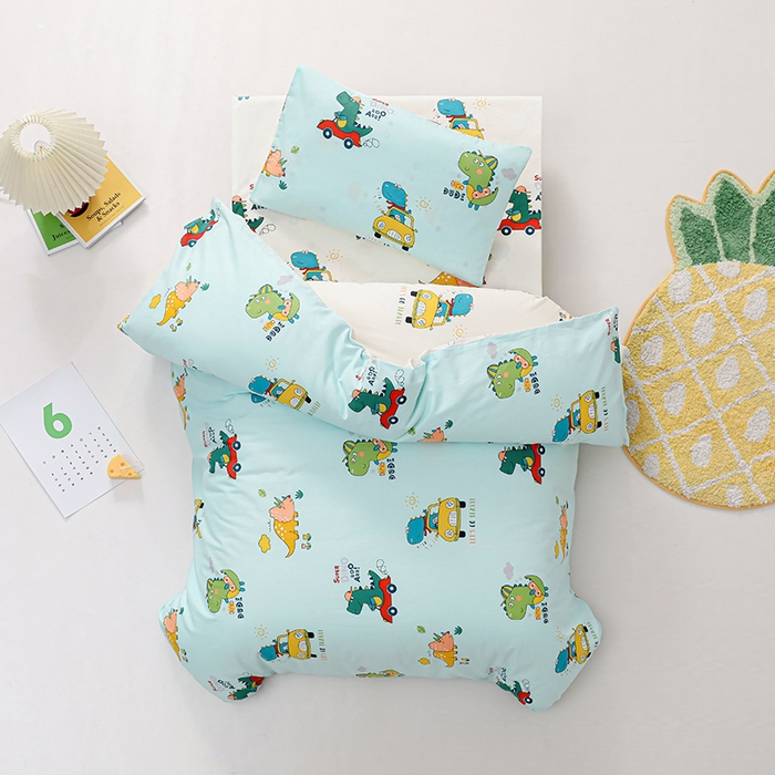 91家纺网 家纺一手货源 找家纺 嗨皮宝贝 2025新款全棉纯棉13372幼儿园三件套多件套 七彩恐龙