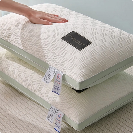 91家纺网 家纺一手货源 找家纺 （总）贵夫人 2025新款黑标款-压花护颈枕枕头枕芯