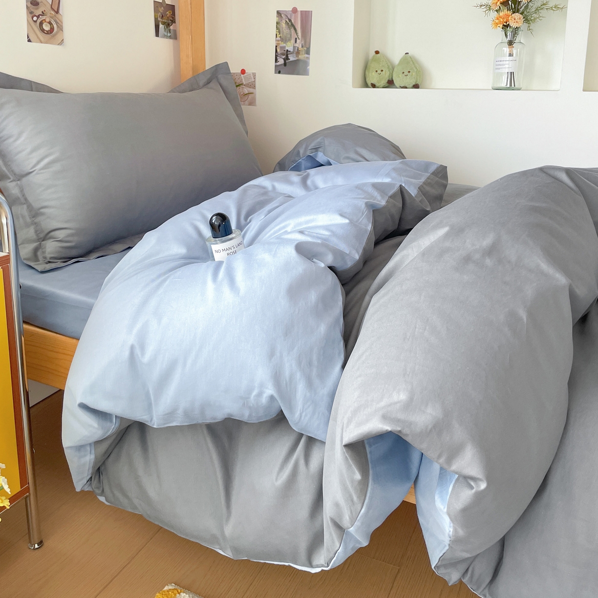 91家纺网 家纺一手货源 找家纺 恩泽家纺 2025新款全棉双拼学生宿舍三件套 深灰+月白兰